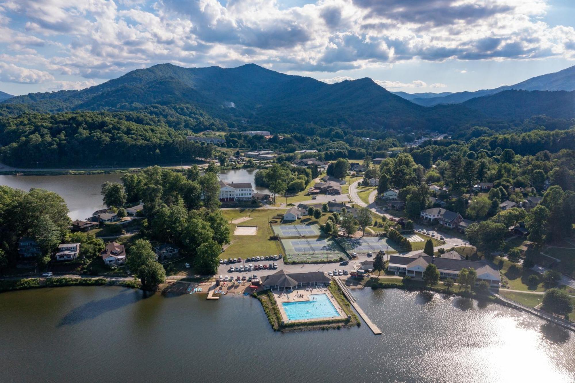 فيلا The B'S Nest Lake Junaluska المظهر الخارجي الصورة